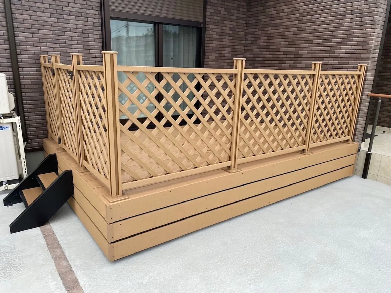 ウッドデッキの施工例